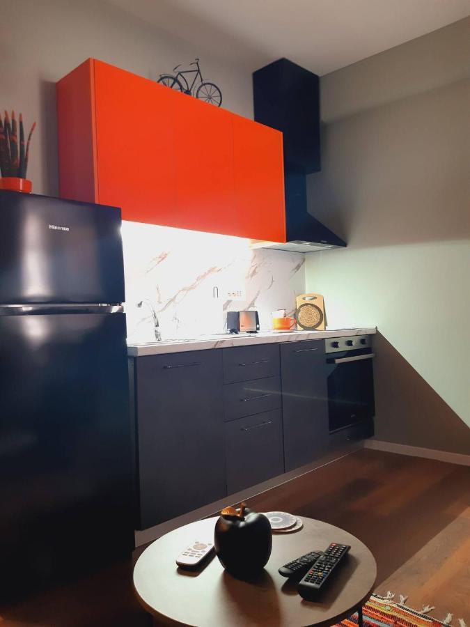 Edea Flat * Tirana