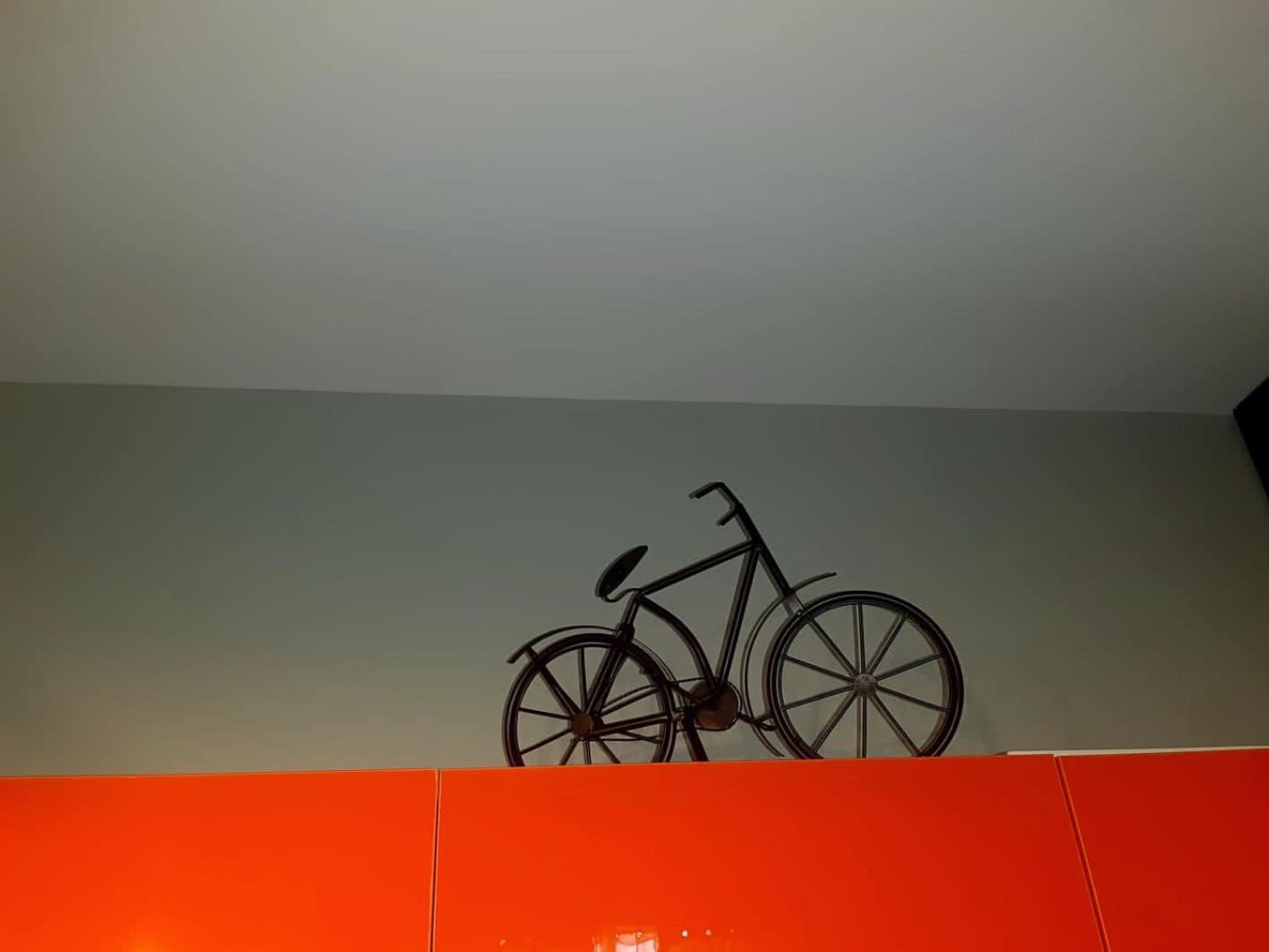 Edea Flat * Tirana